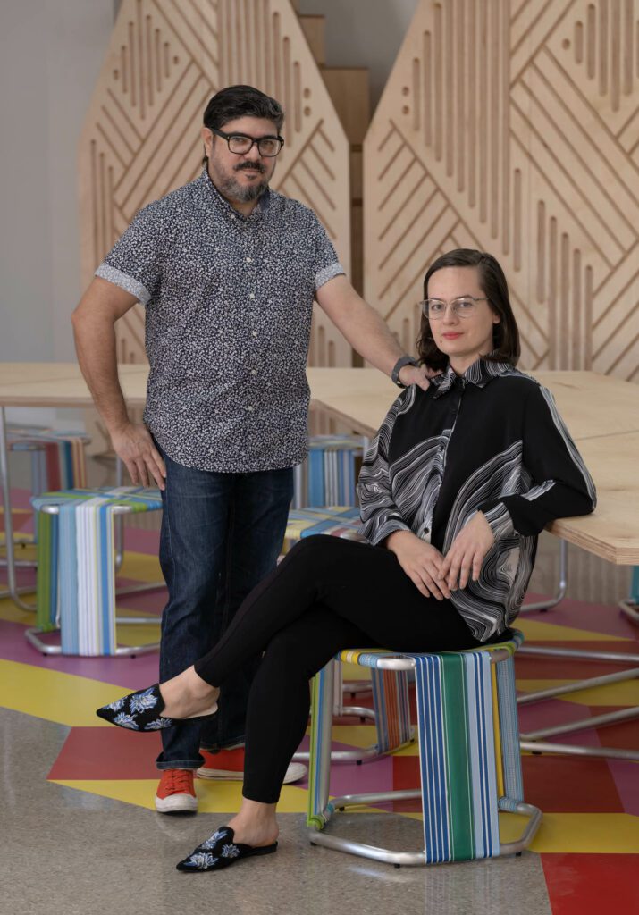 AMLGMATDLazOjalde和NatZlamalova为设计抓取了“热带幼稚主义”思想