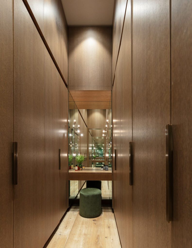 更衣室后排核桃