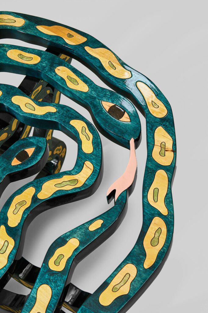 意外状况46英寸长表细节