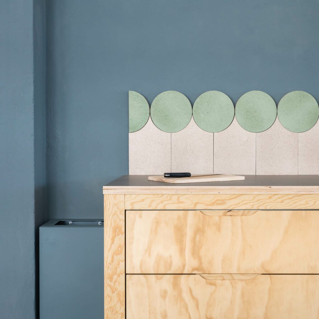 顶端对讲机斜面绿圈