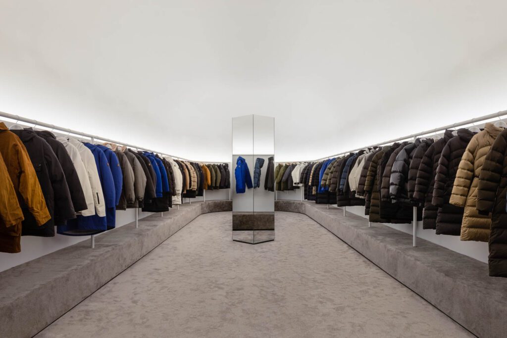 中度颜色线覆盖商店