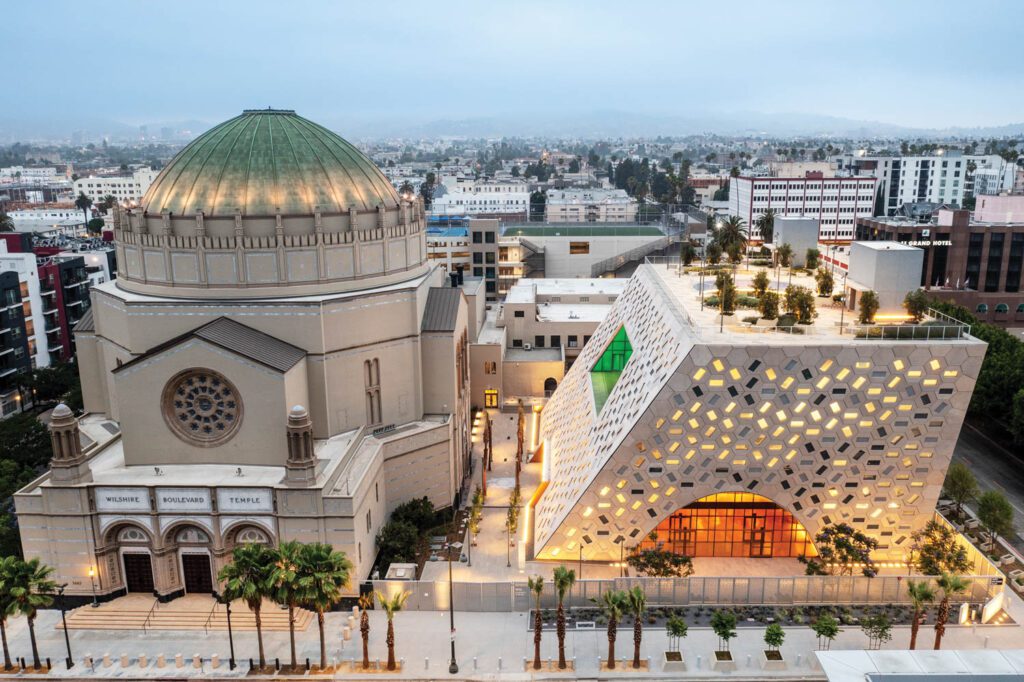 寺院占用全城块