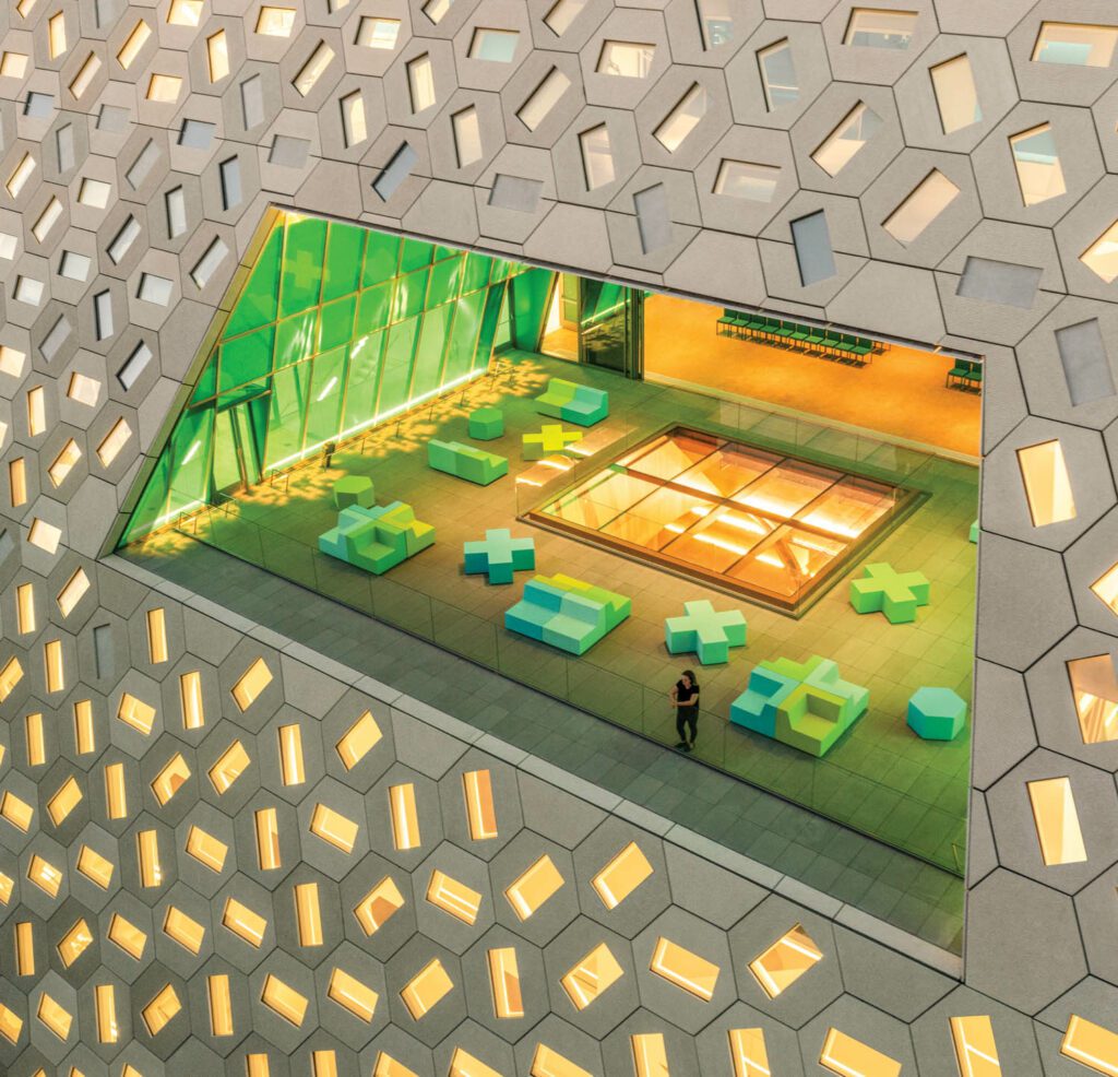 大陷阱孔径搭建奥德丽伊玛斯馆二楼小堂覆盖梯田,OMA在20世纪初Wilshire大街Lasse