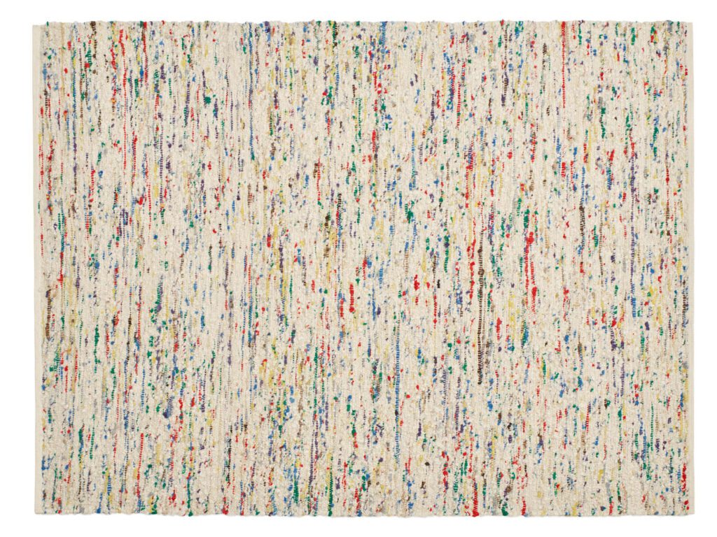 Peter SavilleFlock为Kvadrat提供白斑块地毯