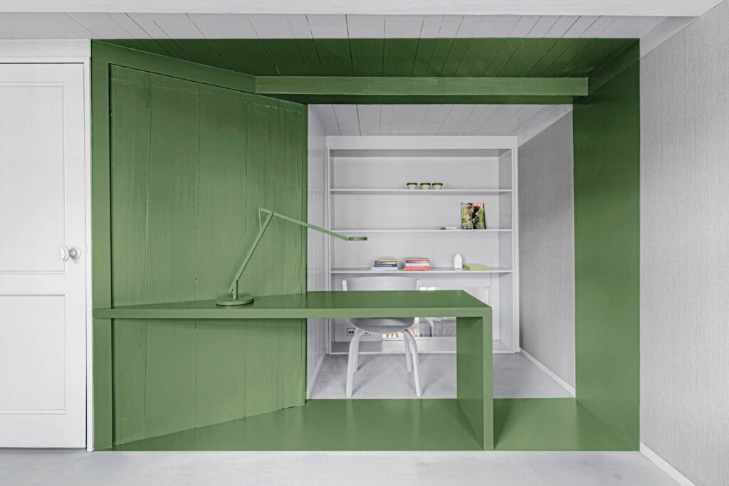 定制绿台匹配阿姆斯特丹院墙