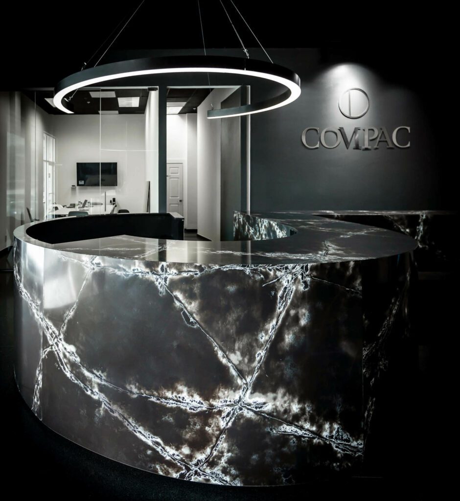 圆形前台用灰石英制成白脉冲