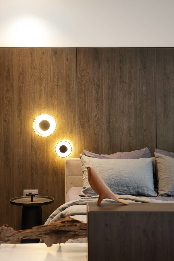 KostiantynRusiev项目中明亮墙套