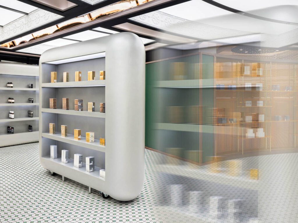 Matte alumene封装板上的其他显示器