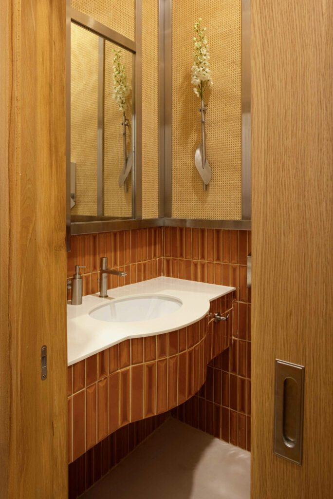 卫生间特征更多花纹安装