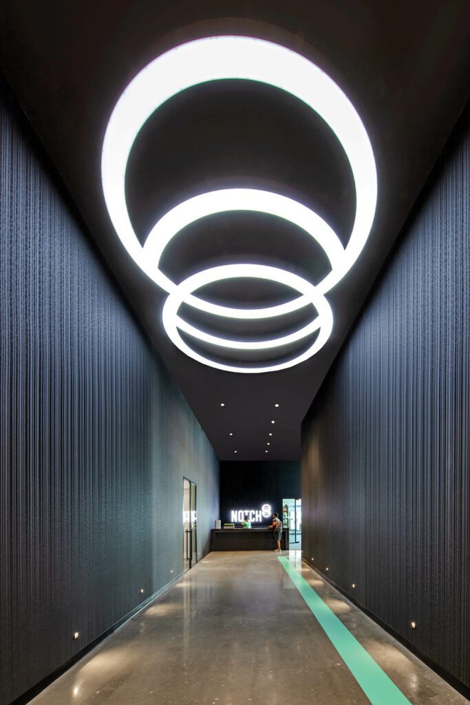 自定义光装置外健身中心