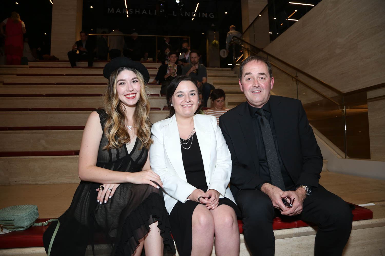 Abbie Yerbey,DelaneyWelborn和MarkPage 莫霍克集团