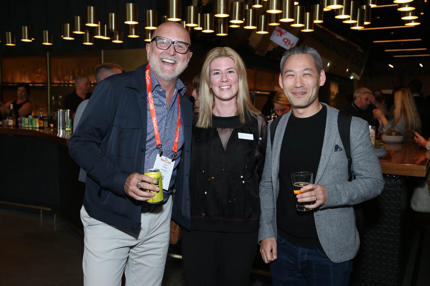 Jeff Frank协进会、Michela Olzen斯堪的纳维亚空间公司和Hoe Jung协进会