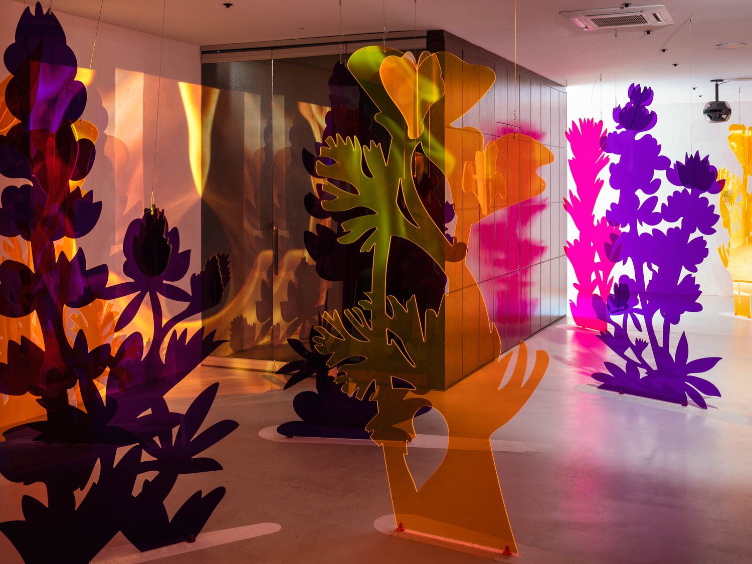 预测图像和音乐增强沉浸式体验