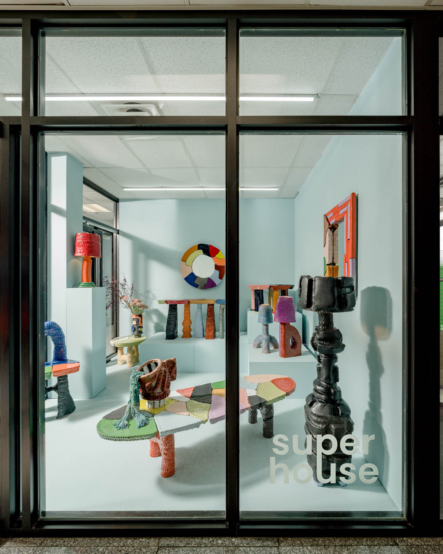 Sean Gerstley独接Tile块中包含陶瓷师通过内置空间思想与比例和颜色博弈