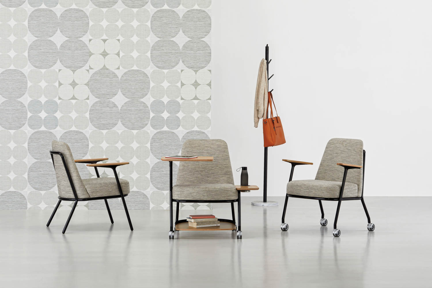 Chris和Jon Panichella装饰臂椅管状钢带灰臂帽和可选平板板板,下位存储器或侧架Encore