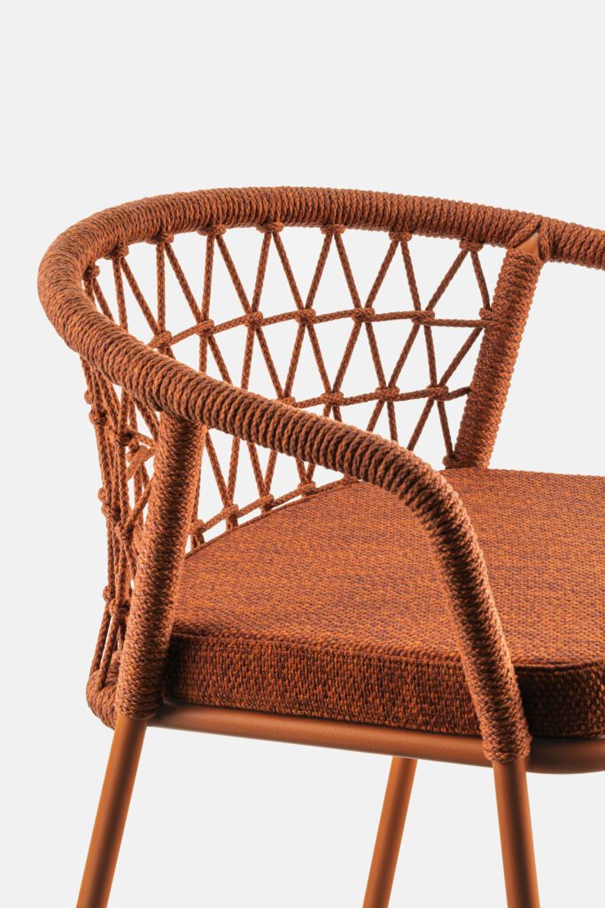 Pedrali编织聚丙烯和干机聚氨酯泡沫