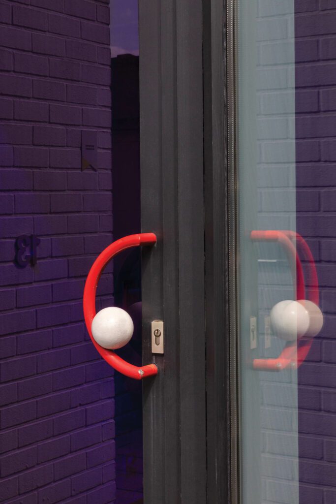 前门带色玻璃控件