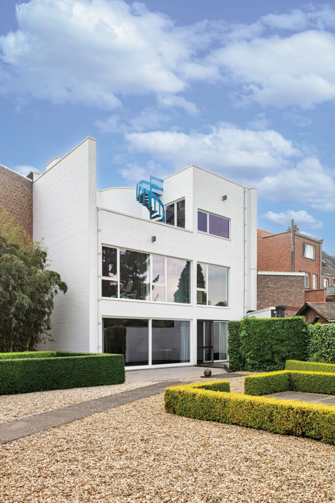 Van Schuyenbergh院外