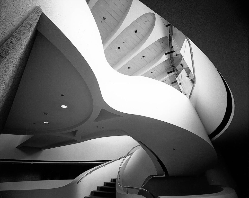 1985-Harry Seidler公司香港俱乐部开机