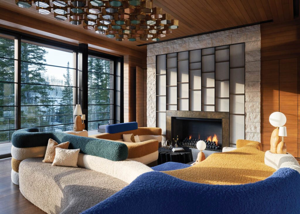 壁炉周遭铜板隐藏客厅扬声器Bobcle沙发定制