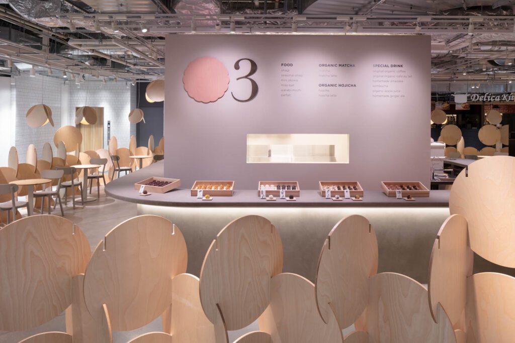 中心柜台提供甜品和特殊饮料