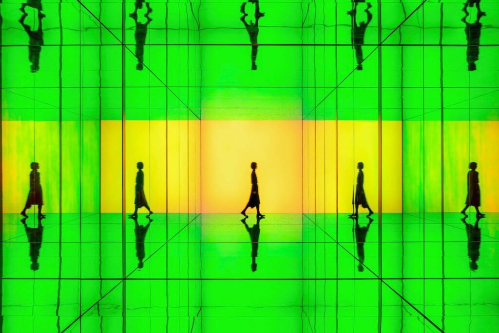 2. Sony设计中“深入观察”