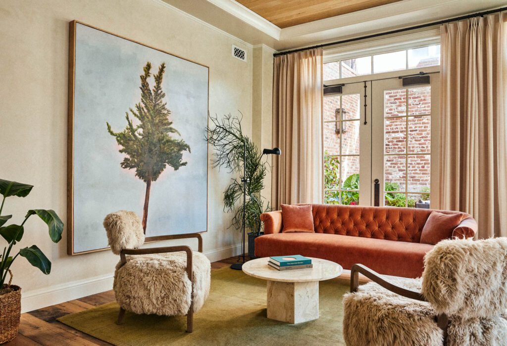 橙色定制沙发欢迎大厅的宾客