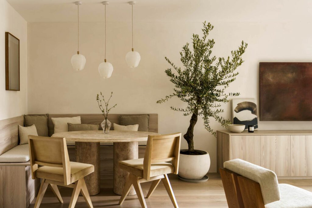 餐桌轮椅Thom Lawrence-Levy自然Asthitik光线笔由LeKlint艺术作品TYCJANKNUT来自Cadogan现代