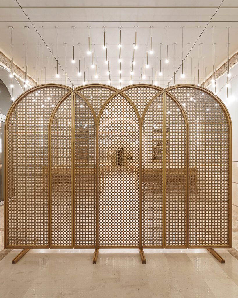 金属屏幕分片器帮助定义空间