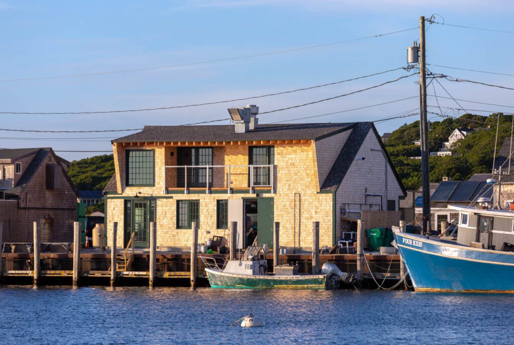 Larsen鱼市外水面