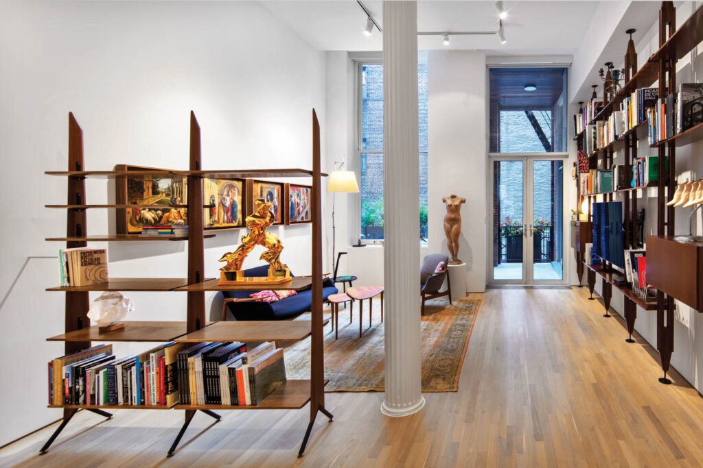 院子主走廊外 佛朗哥阿尔比尼书架定义alcove