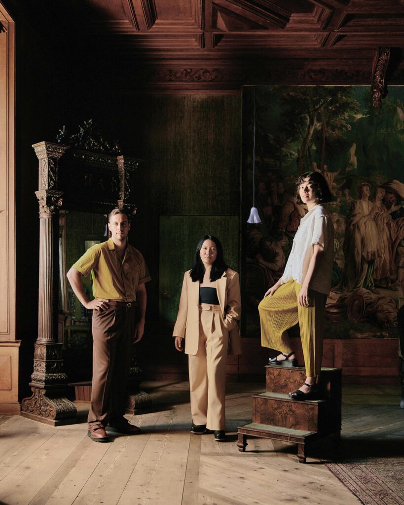 Nick Ozemba、Felicia Hung和SophieLouJacobsen