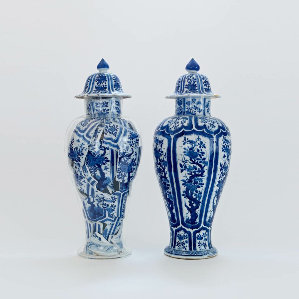 由Bouke de Vries设计一对内存船停靠Adrian Sasoon