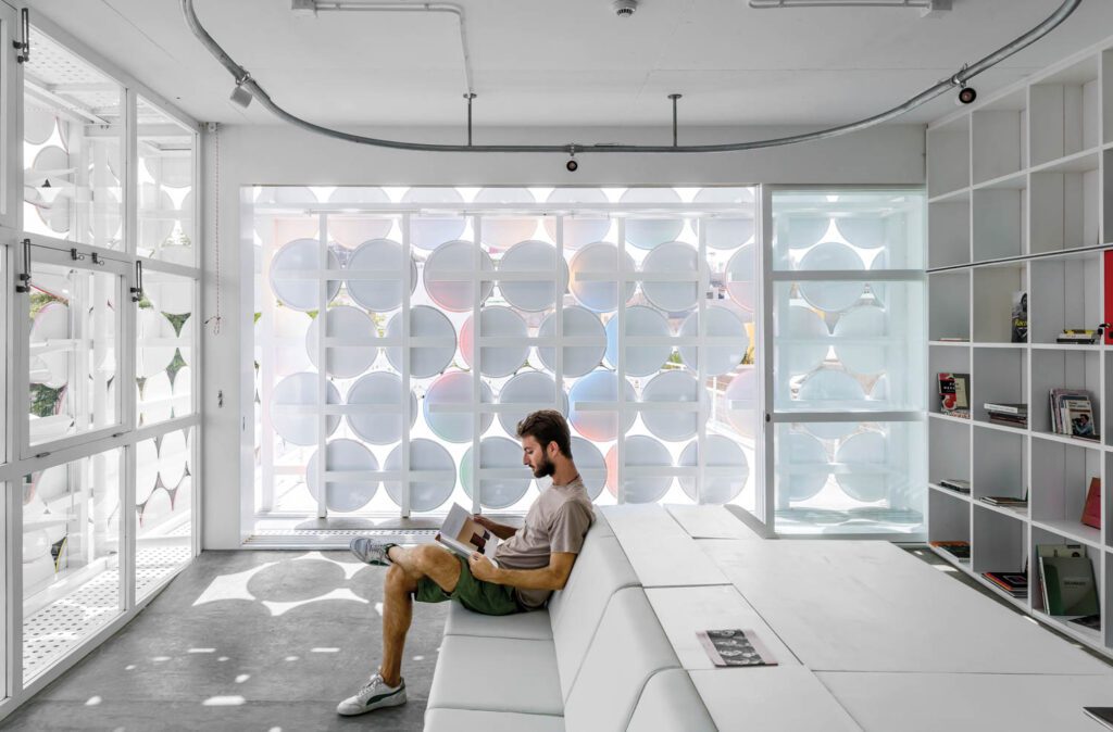 yabo app阳光滤波双向索尔项目动画图案