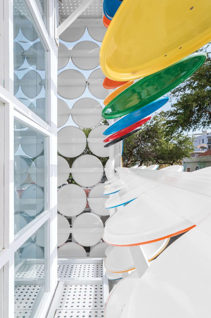 双楼和楼面间走道