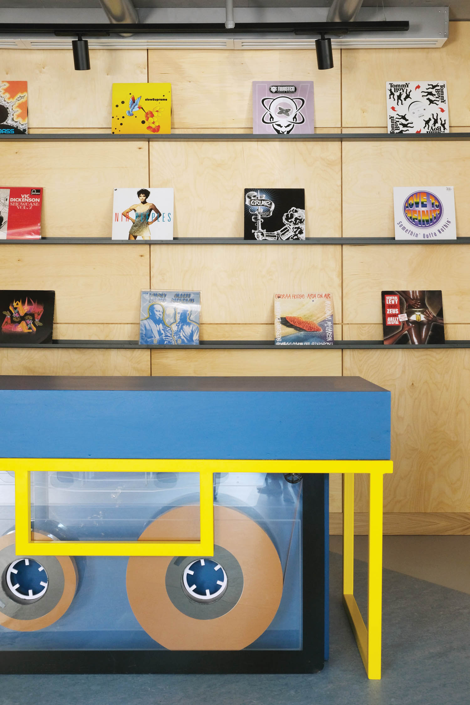 类似磁带前台并附老式记录集