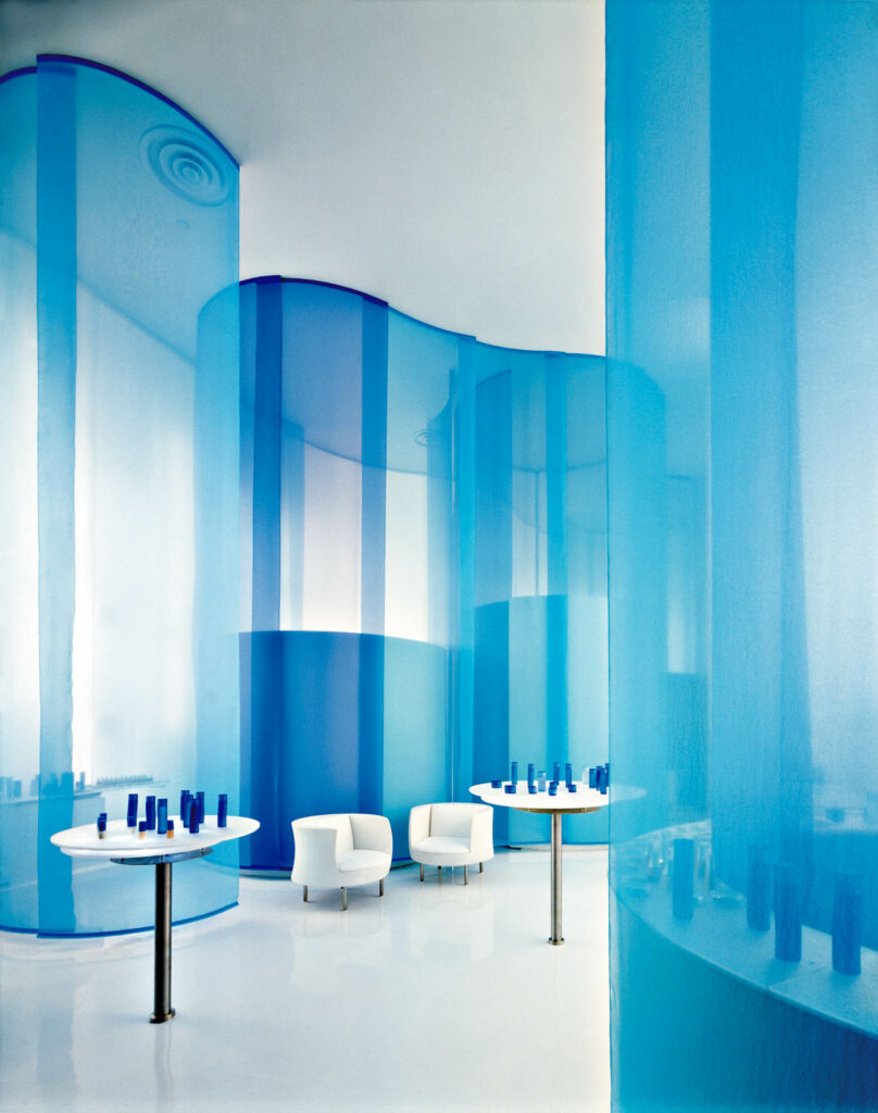 蓝管萨面纱破解水疗室