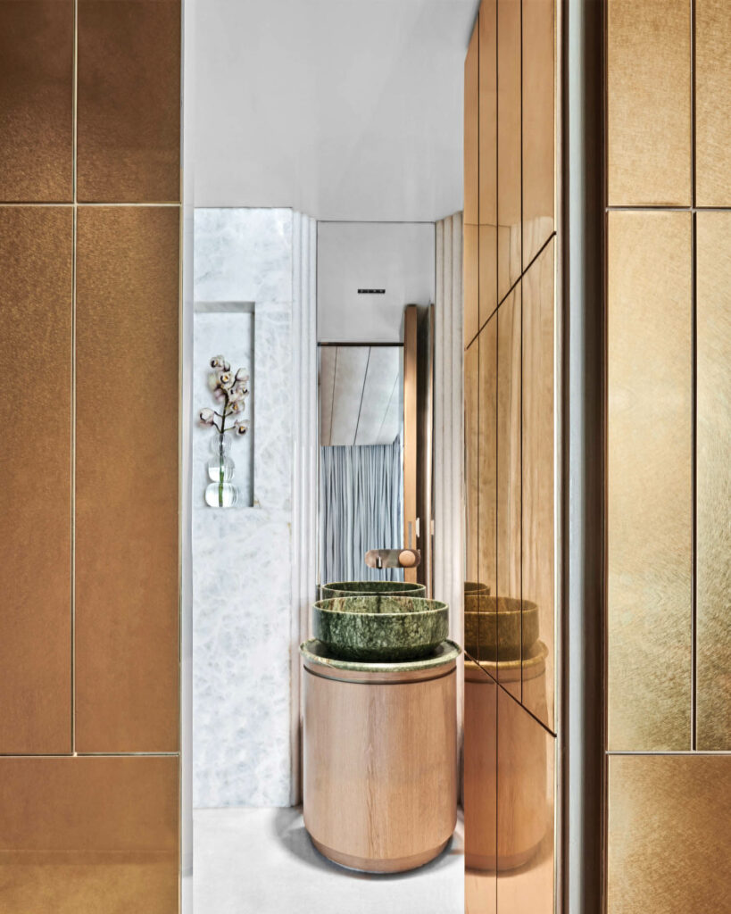 金门向孟买家的卫生间开放