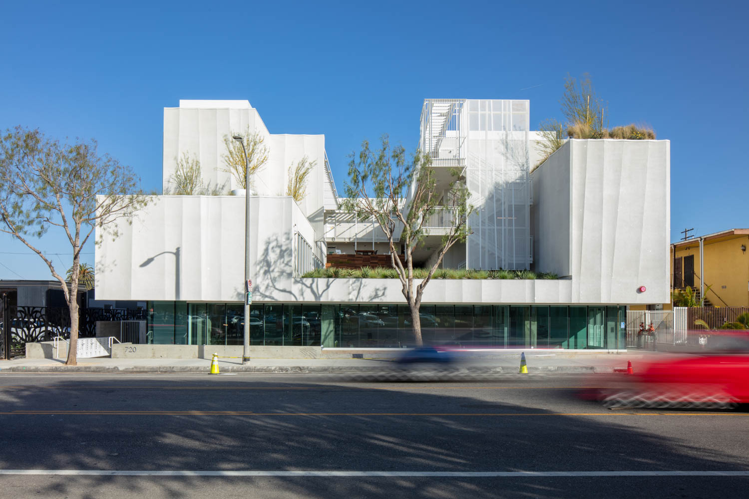 白外玫瑰公寓上 零售区