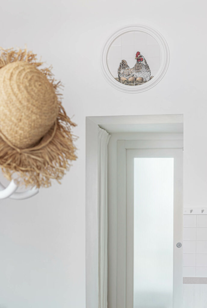 数字印制母鸡由瓷砖挂上门口