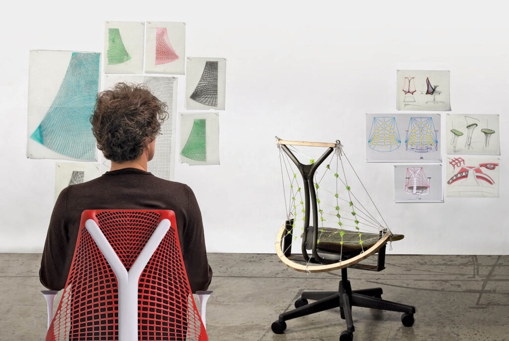 人坐赛尔轮椅 赫曼米勒