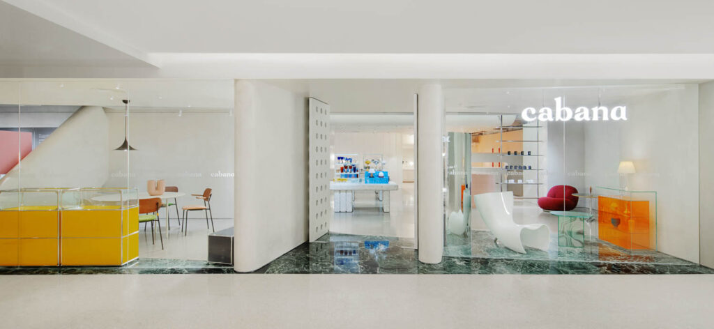 Cabana北京窗口显示器包括Philippe Starckboxinbox和Patricia Urquiolaliiquefy