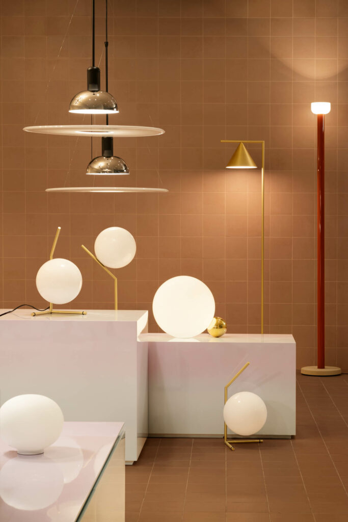 Michael Anastrassiades、Achille Castiglioni、Edward Barber和Jay Osgerby的点火