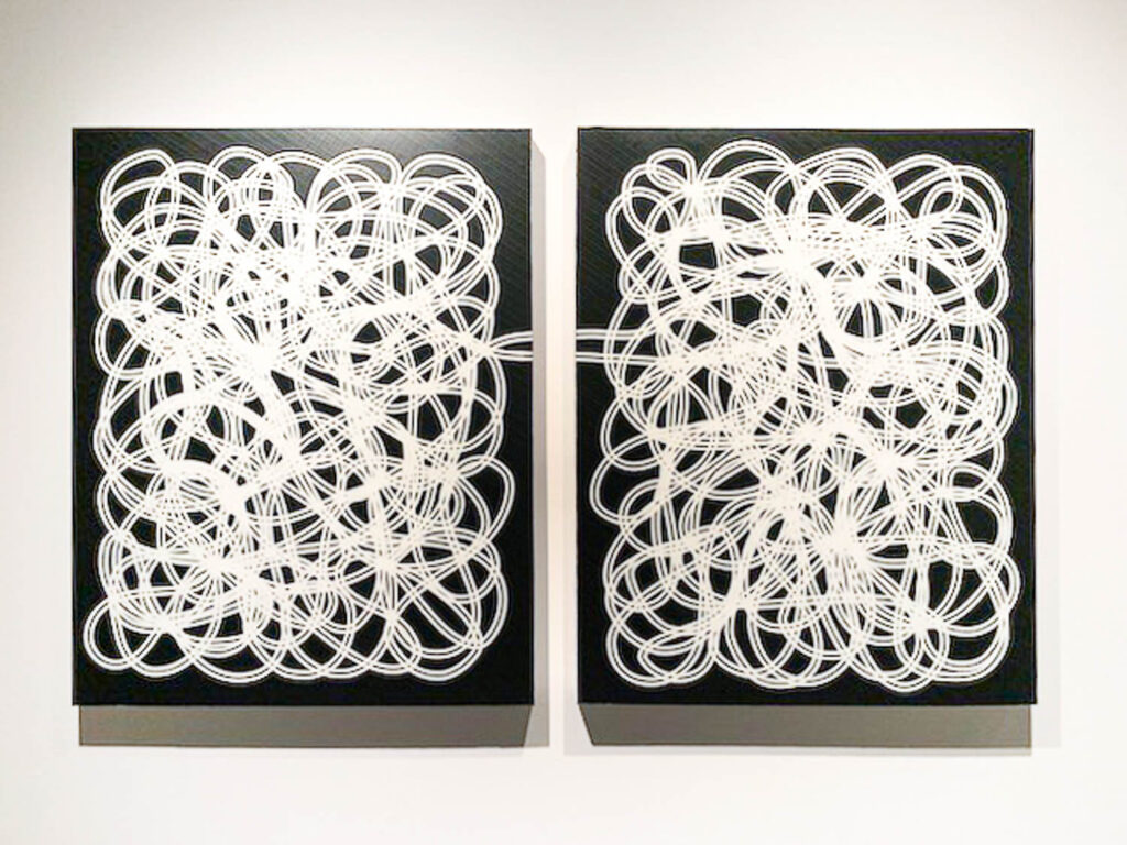 永远黑龙画 黑底白线由BradleyHarms