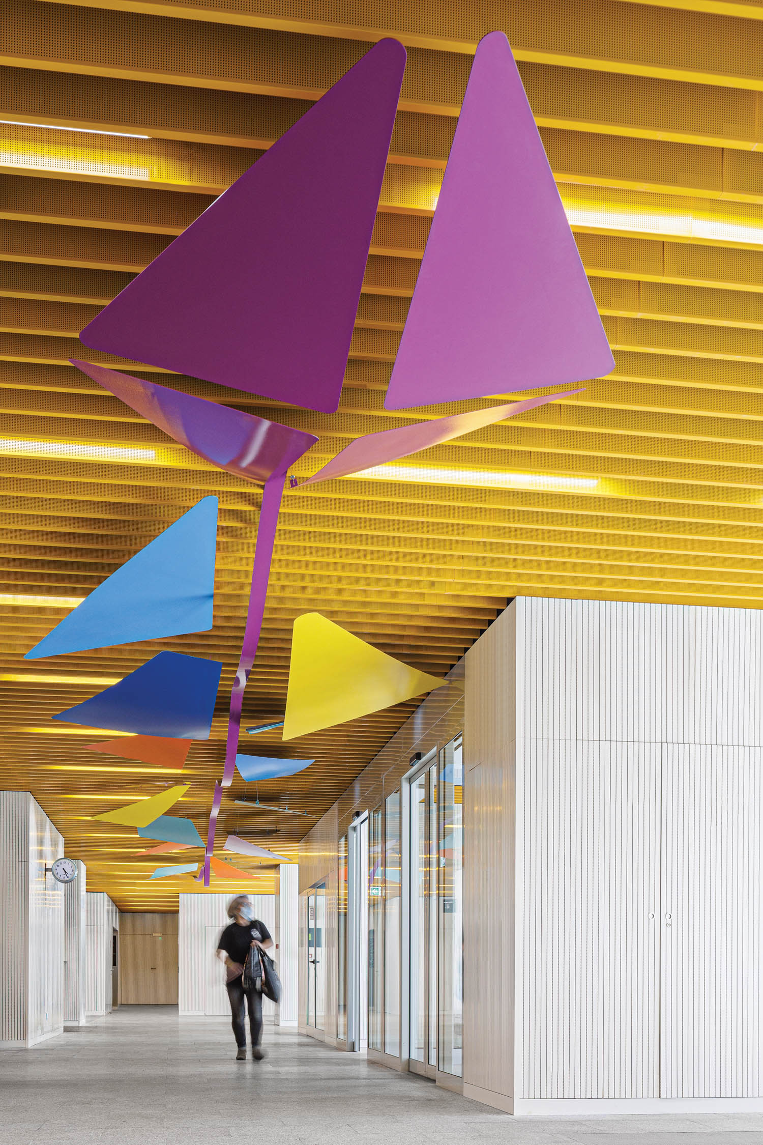 风筝形状多彩安装医院儿童机翼天花板