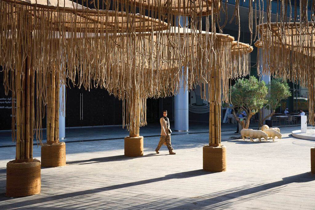 人走黄麻和竹冠安装