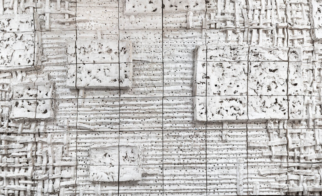 白细节墙雕像 Peter Lane