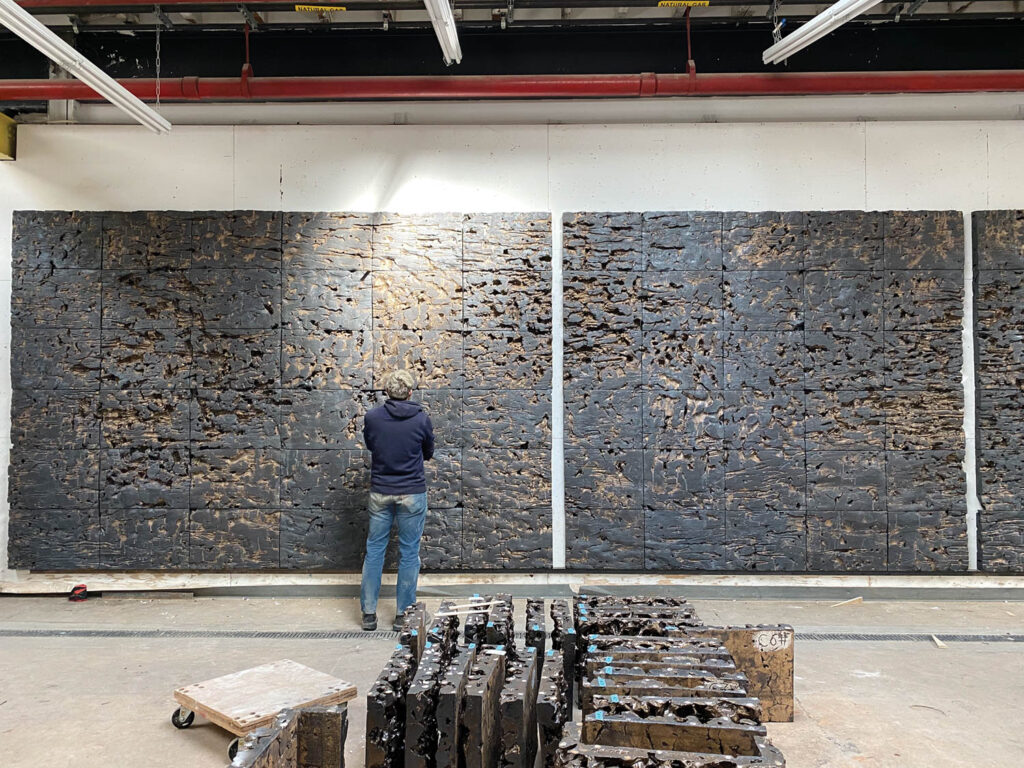 大型粘墙雕塑 Peter Lane为Salon艺术+设计