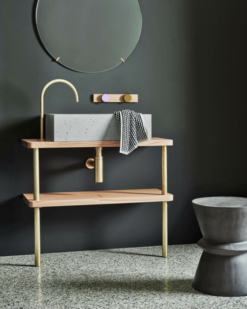 紫绿水龙头对流混凝土槽