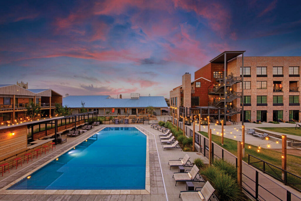 院子和池子 棉花法院